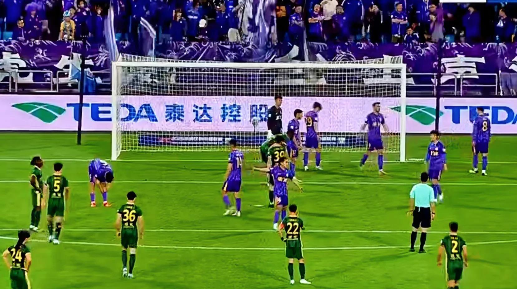 od体育在线-包含高温天气下中超比赛受影响，球员体能受考验的词条