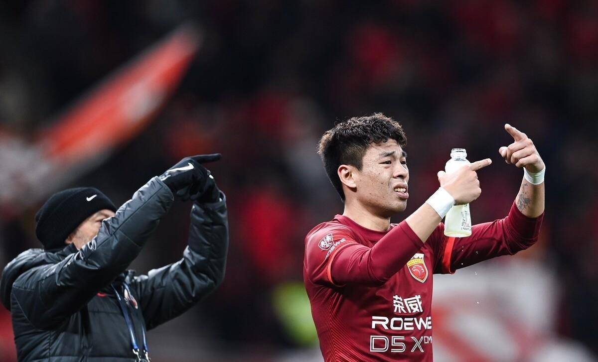 关于摩洛哥瓦赫达战术调整，关键球员或将首发出战的信息