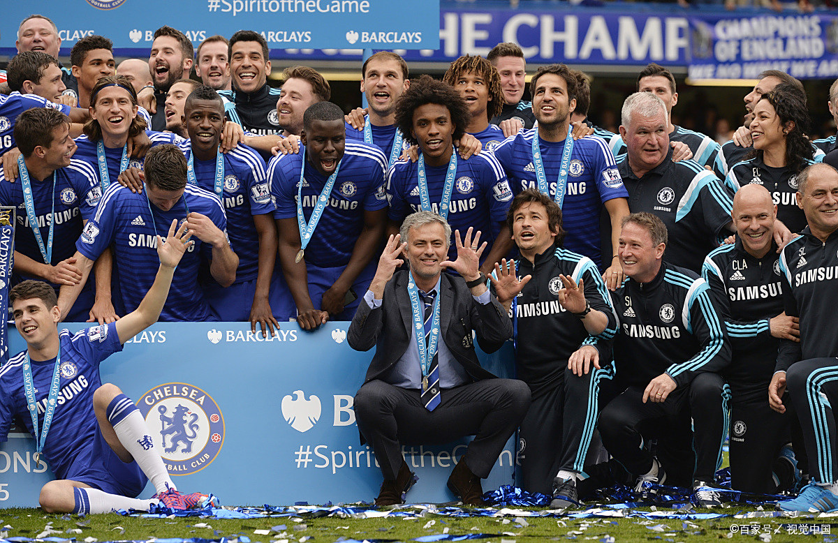 切尔西主场击败沃特福德，保持领先位置