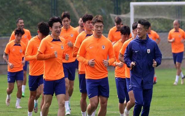 球队对外援球员进行大换血，引发球迷热议的简单介绍