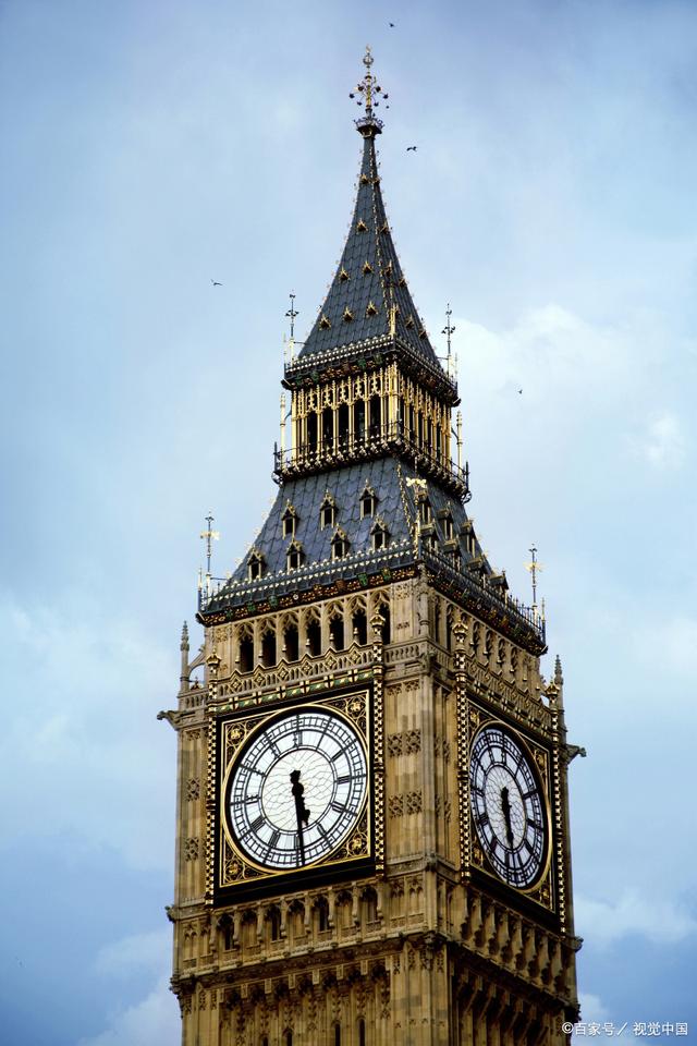 圣埃蒂安施展法器，获得关键胜利