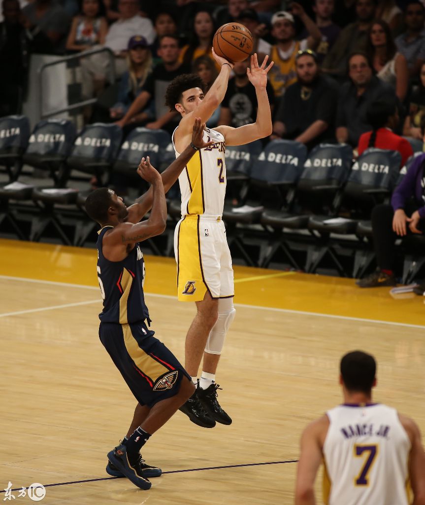 雄鹰遭遇失利，不敌魔术破胜局