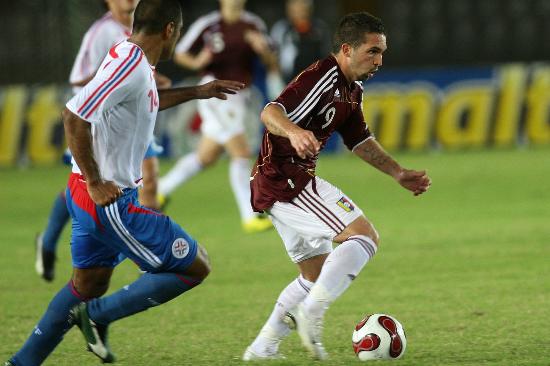 关于委内瑞拉球员成功完成手术，望尽快复出的信息