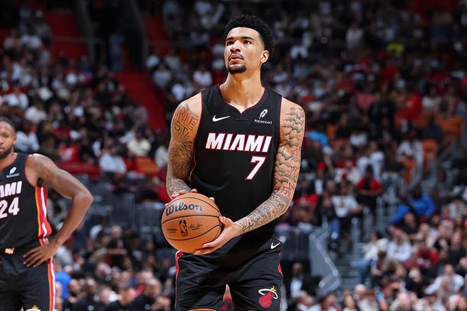 od体育app下载-热火队新秀杰出表现，球队未来有望